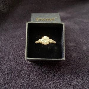 Engagement/Anniversary Ring - size: 10